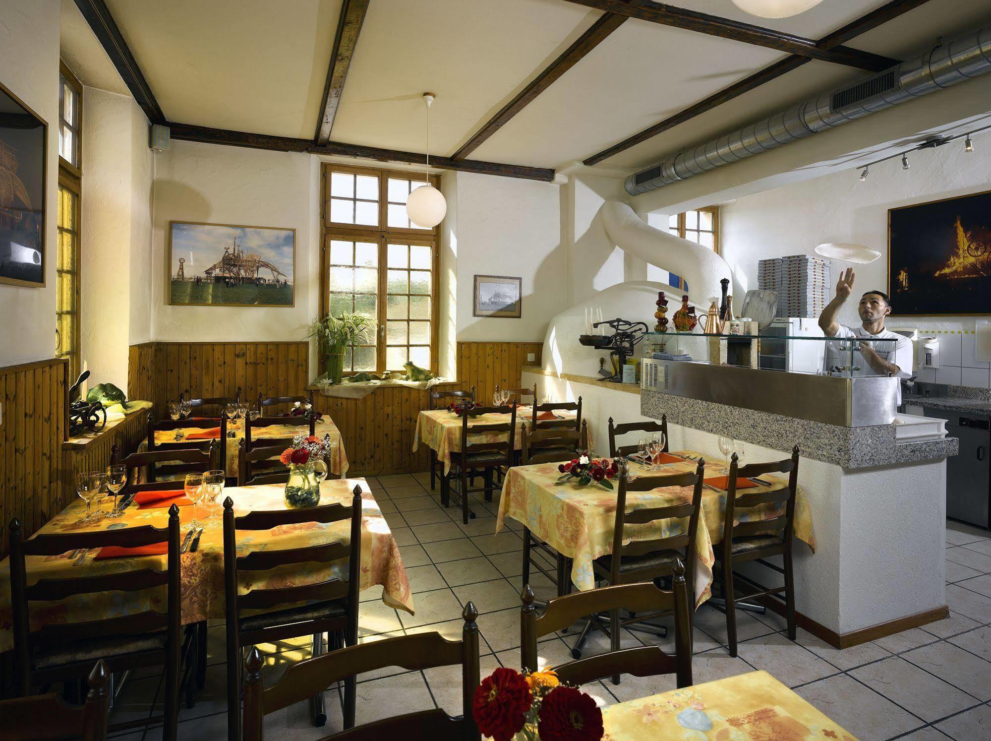 Hotel De La Gare Sugiez 외부 사진